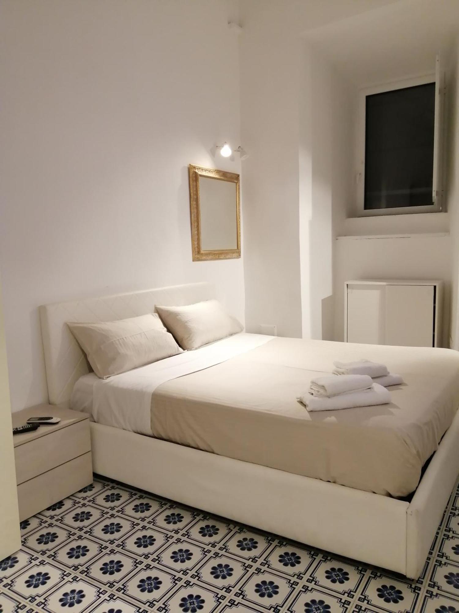 B&B Palazzo Satriano Neapel Zimmer foto